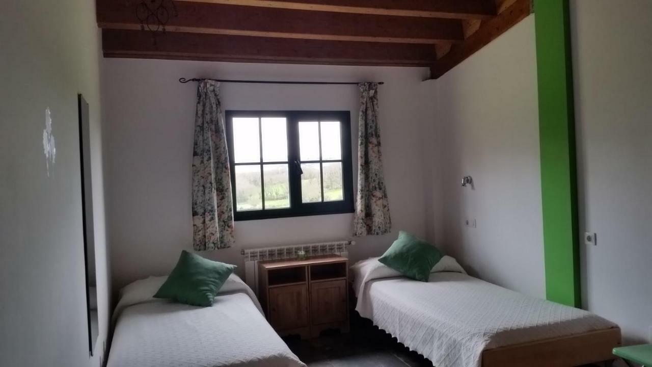 Albergue Paloma Y Lena Sarria Esterno foto