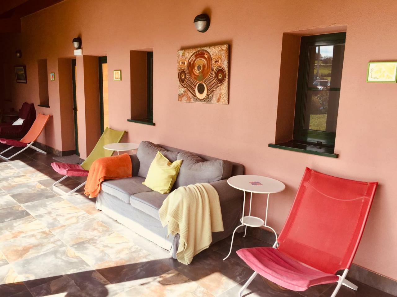 Albergue Paloma Y Lena Sarria Esterno foto